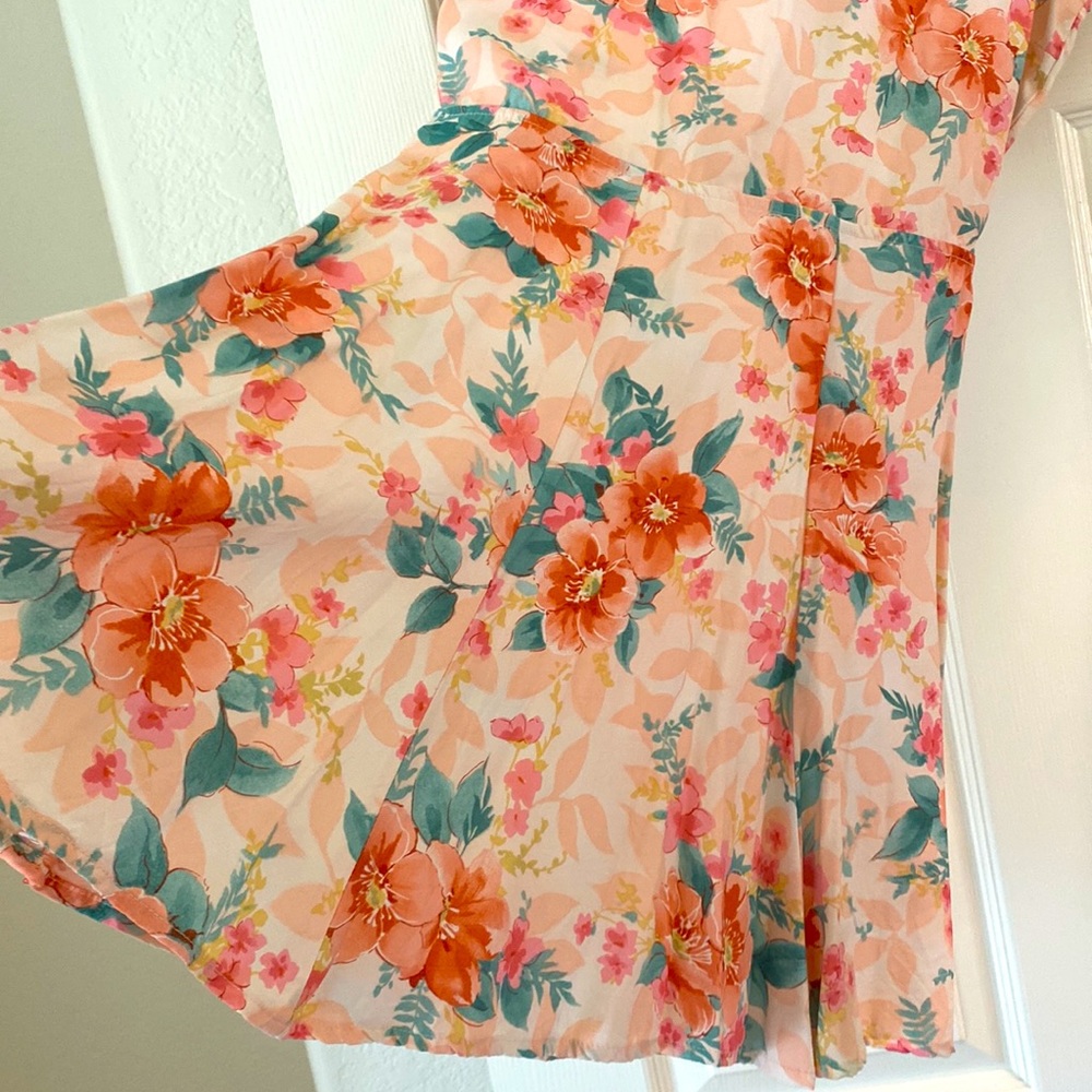 Floral Ref Mini Dress - Picture 3 of 6